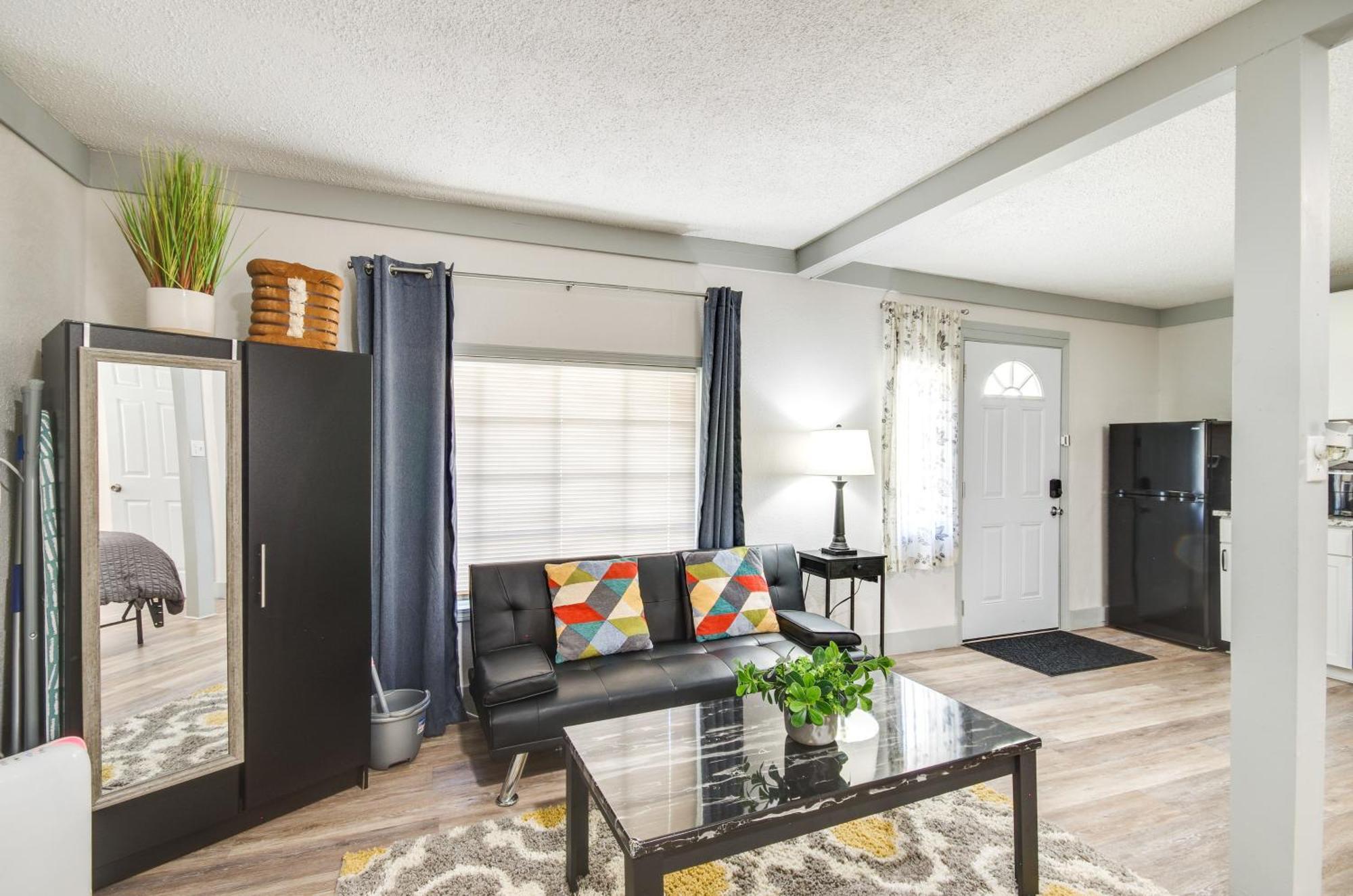 Greenwood Studio Cottage Less Than 1 Mi To Downtown! エクステリア 写真